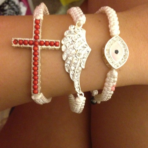 Bracelet set/lotion/wristlet bundle/vera bundle!
