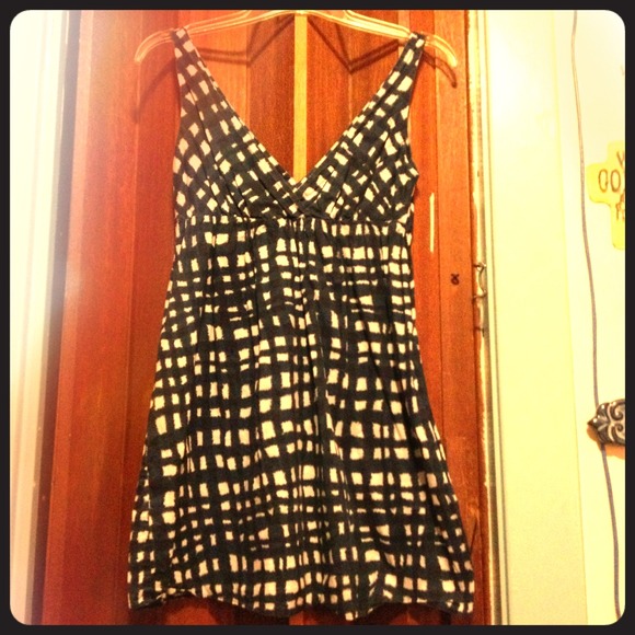 NWOT White and navy old navy dress