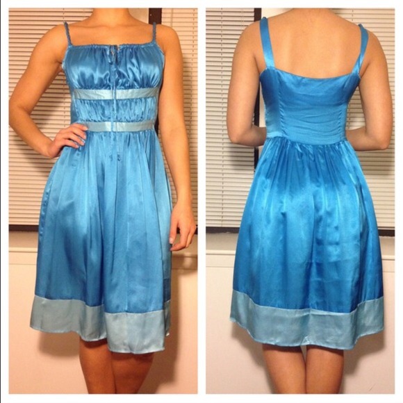 🚫SOLD🚫CHLOE Blue Silk Dress - Picture 4 of 4
