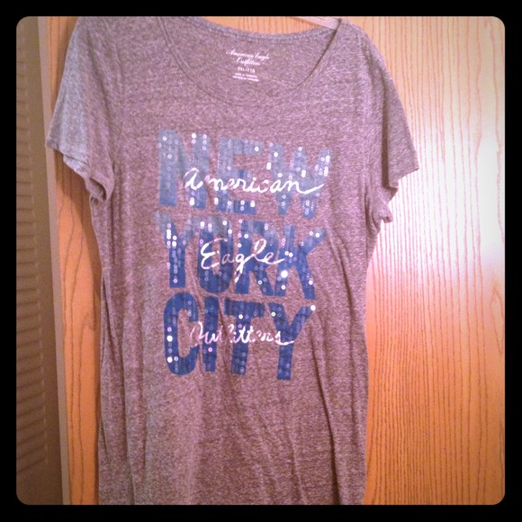 American Eagle Tshirt