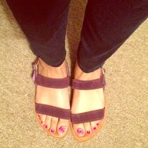 Gap purple sandal
