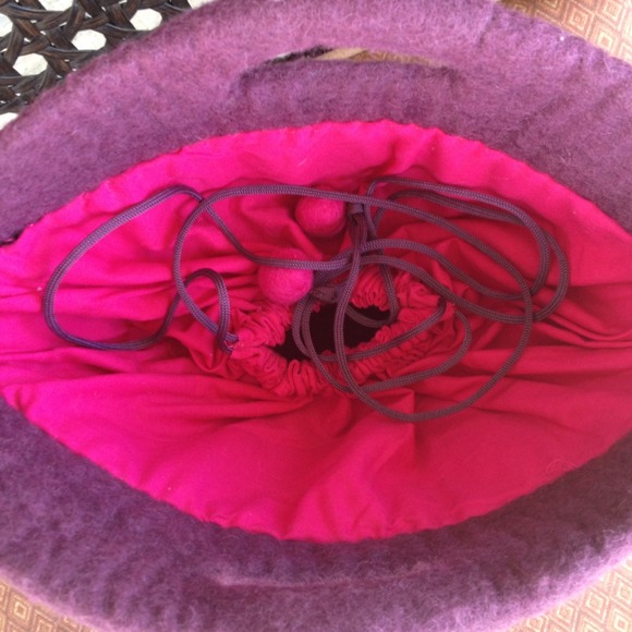 Host Pic Boiled Wool Bucket Purse - Picture 3 of 4