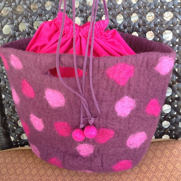 Host Pic Boiled Wool Bucket Purse - Picture 4 of 4