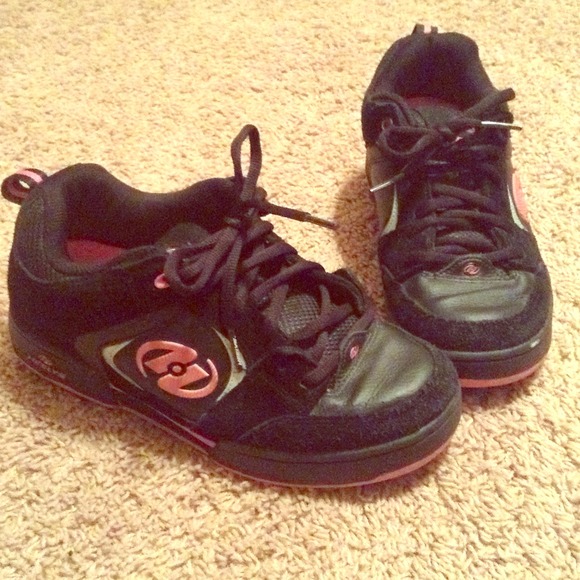 Black and Pink Heelys