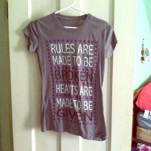 Grey printed shirt 👒ONLY WORN ONCE👒