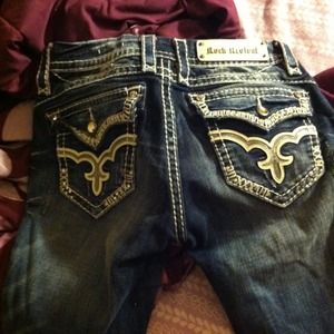Rock revival size 27L Bootcut jeans!