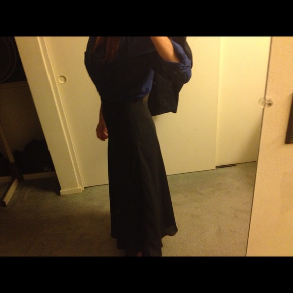 BLACK maxi skirt - Picture 2 of 3
