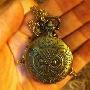 Owl vintage looking necklace pocket watch :)