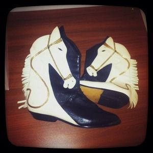 🐴 AWESOME. HORSE. BOOTS. 🐴