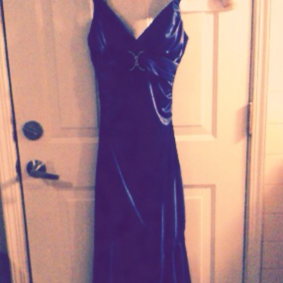 Prom dress - Picture 2 of 2