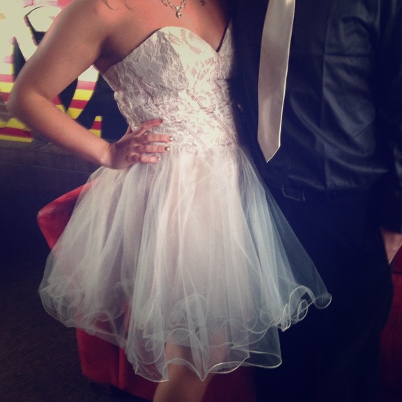 Classy party/dance dress. - Picture 1 of 4