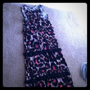 Sleeveless leopard dress
