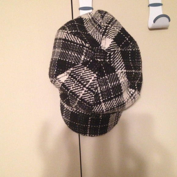 Accessories - Newsboy hat