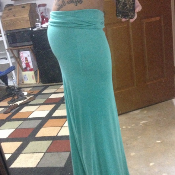 Aqua maxi skirt. - Picture 4 of 4