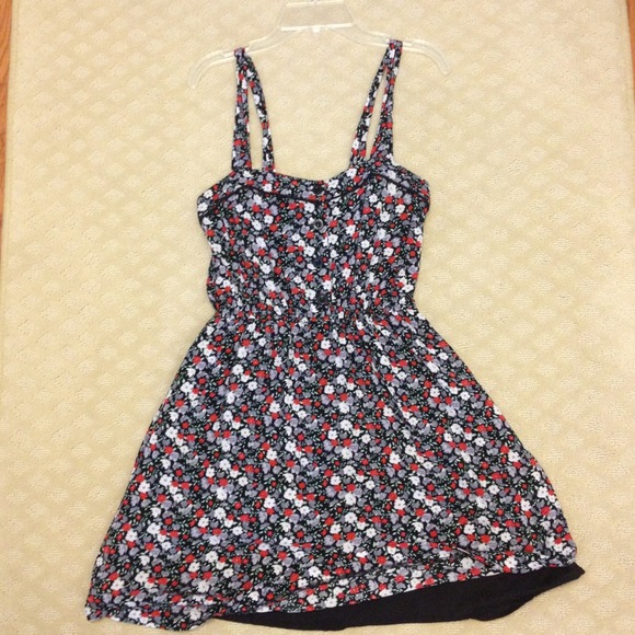Forever 21 Dresses & Skirts - Black, Red and White Floral Dress