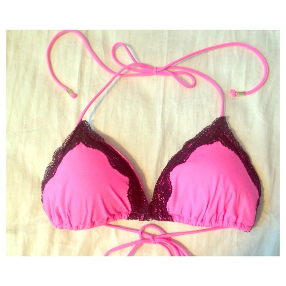 🎀Sold🎀 VS hot pink and black lace bikini top