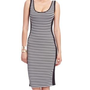 2b BEBE size XL striped front dress