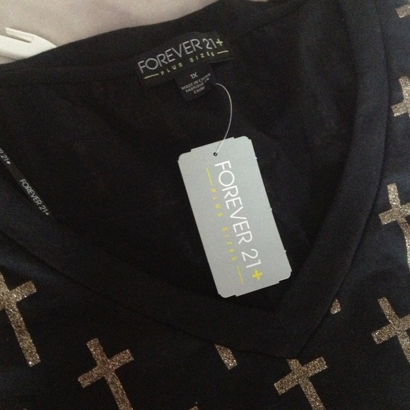 Cross Shirt - Picture 2 of 4