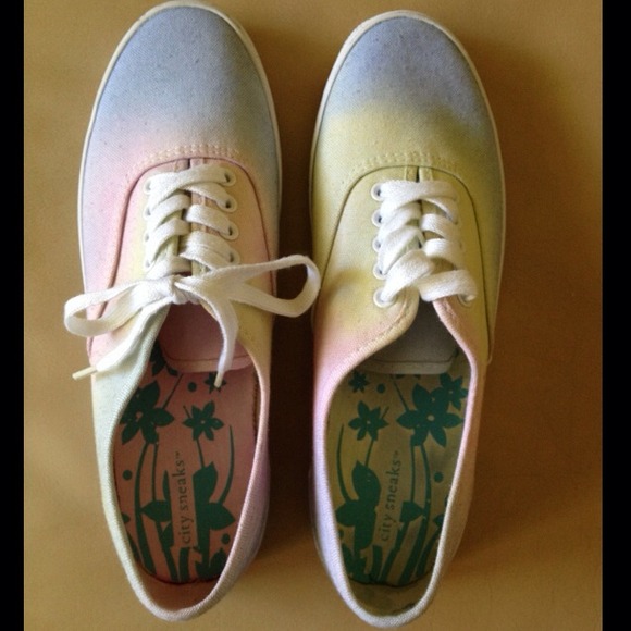 Custom Tie Dye Sneakers (Pastel)