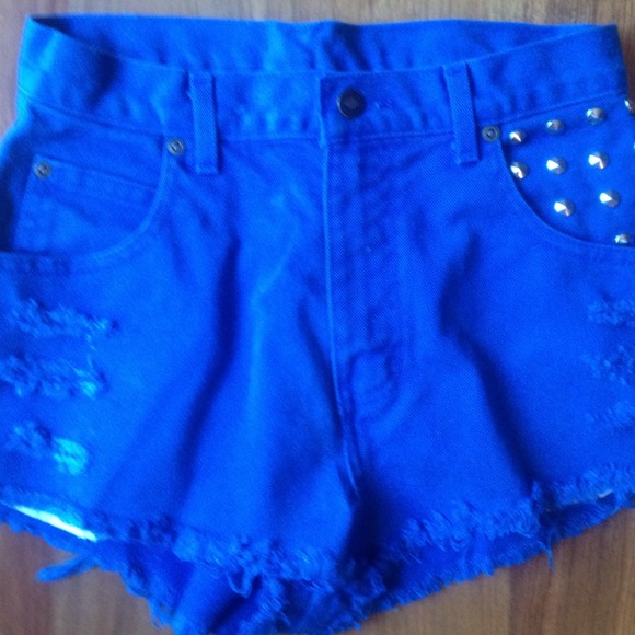 Short denim, high waist