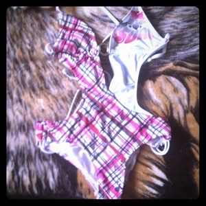 One piece gorgeous bathing suit