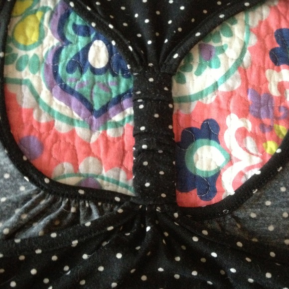 ❗️❗️SOLD❗️❗️Polka dot tank top with race back. - Picture 4 of 4