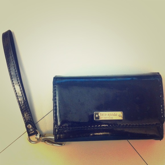 kate spade Clutches & Wallets - Kate Spade Wristlet