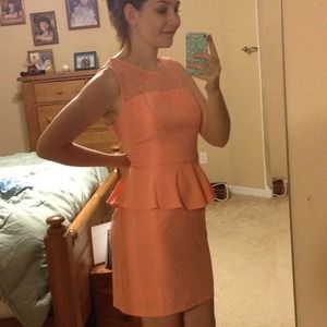 Cute peach Forever 21 dress