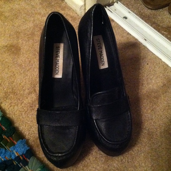 Steve Madden pumps