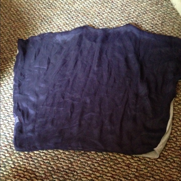 Sheer back top - Picture 4 of 4