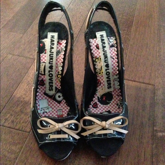 Sold in bundle!!!! Very cute Harajuku sling