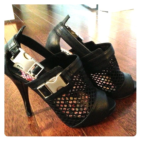 Sold in bundle!!!! Sexy harajuku shoes. Size 5.5