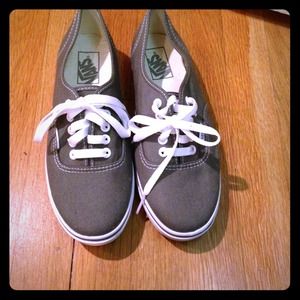 BRAND NEW Vans - Authentic Lo Pro
