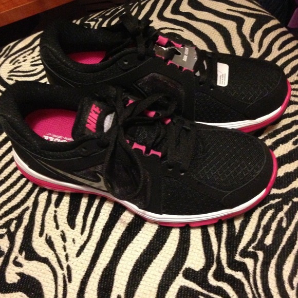 Sold in bundel!!!!! Brand new Nike runners