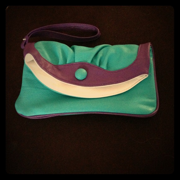 Little turquoise boutique clutch