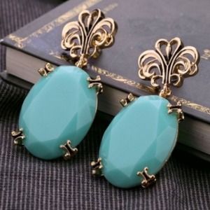 Anna Dela Russo Inspired Dangling Earrings