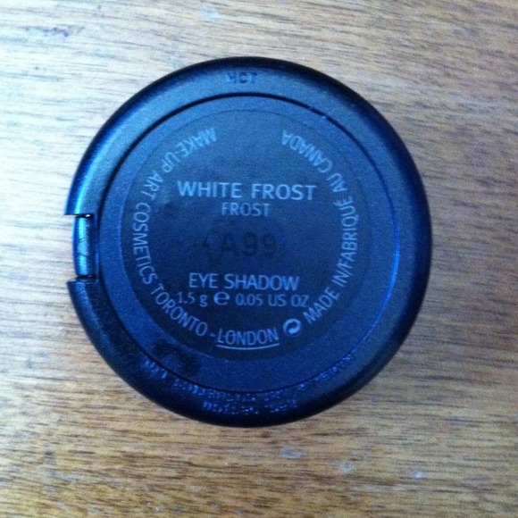 ❌Sold❌Authentic MAC eyeshadow. - Picture 2 of 4