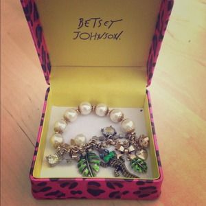 Betsey Johnson tropical bracelet