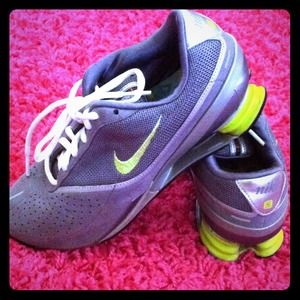 Nike Shox size 6.5