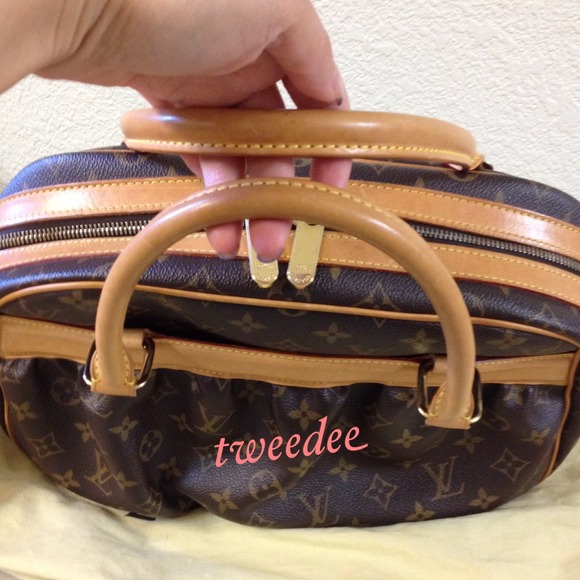 💢SOLD💢 💯 Auth Louis Vuitton LE Mizi - Picture 2 of 4