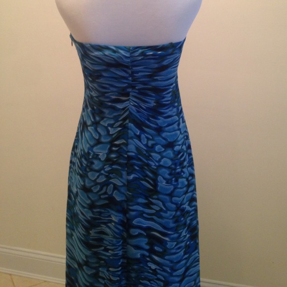 Laundry by Shelli Segal Dresses - Laundry by Shelli Segal strapless dress Laundry by Shelli Segal Dresses - Laundry by Shelli Segal strapless dress