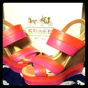 SOLD! ✂PRICE CUT✂NIB Coach Gaile Color Block Wedge