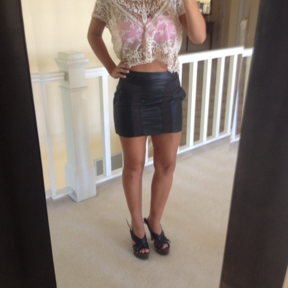 H&M black bodycon leather skirt size 4