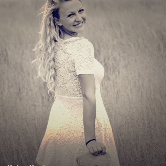 Urban Outfitters XS Lace dress