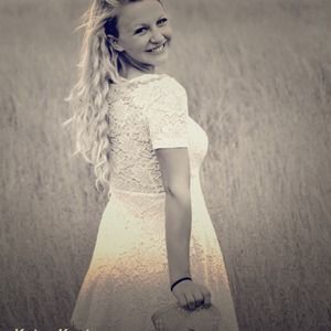 Urban Outfitters XS Lace dress