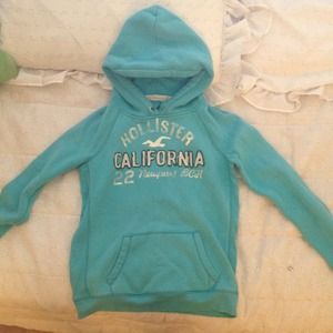 Hollister sweatshirt