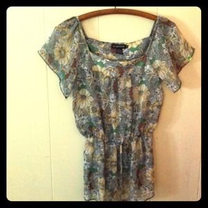 Sheer BoHo peasant blouse size S