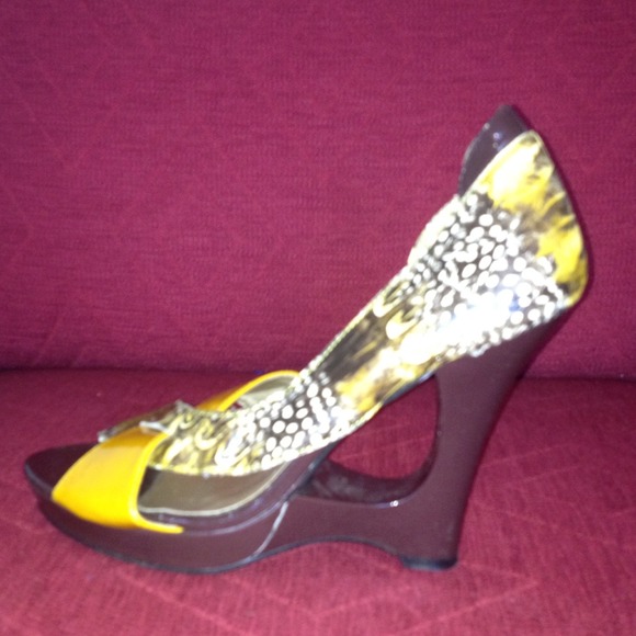 Nadara Yellow Cut Out Wedges