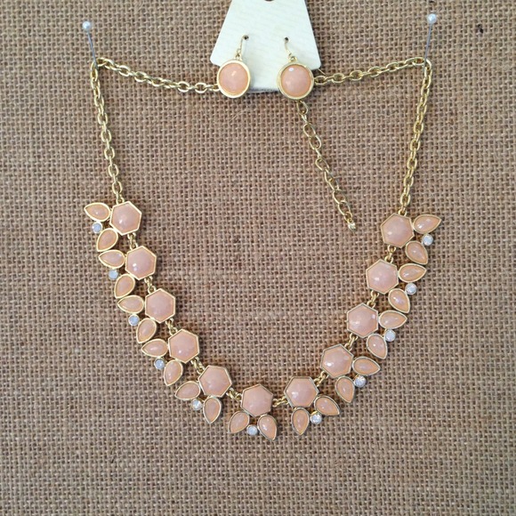 Jewelry - Necklace