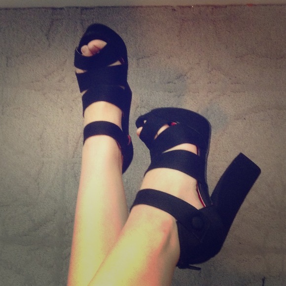 Black Thick Heel